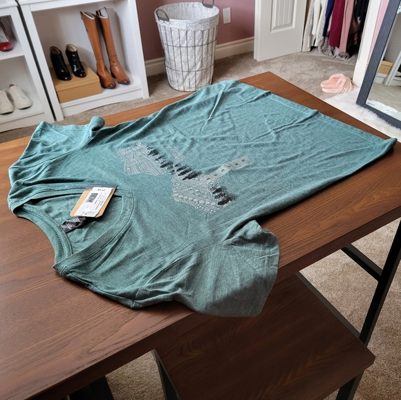 🌿2 for $40 / Banff National Park T-shirt - Picture 2 of 3